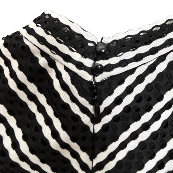 🆕 Project Runway Dress Womens Size XS Black White Lined 70’s Retro Designer NWT - Picture 3 of 9